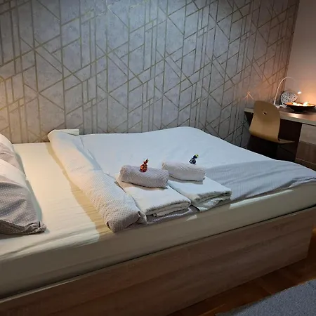 Flat Kosutnjak 9 * Belgrad