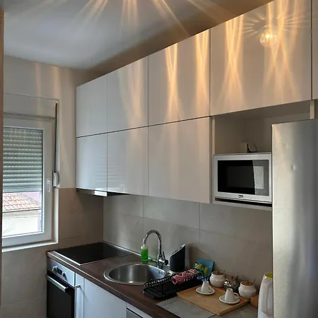 아파트 Flat Kosutnjak 9 *